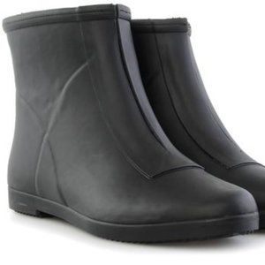 Alice & Whittles (now Thesus) Minimalist Front Slit Rain Boot